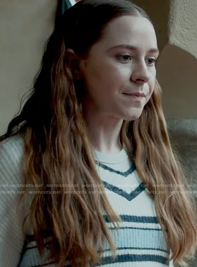 Abigail’s white striped sweater on 9-1-1