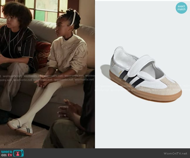 Adidas Samba Jane Shoes Kids worn by Mara Driskell (Askyler Bell) on 9-1-1