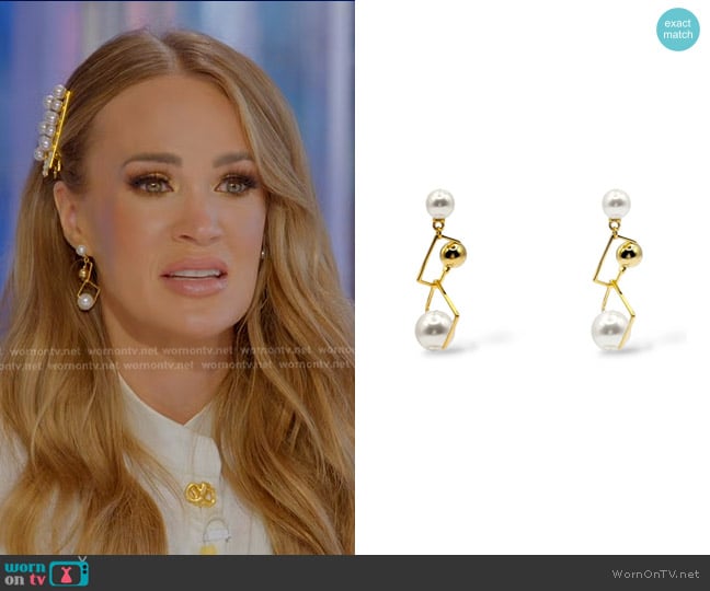 Ariel Taub Orion Pearl Orbit Earrings worn by Carrie Underwood on American Idol