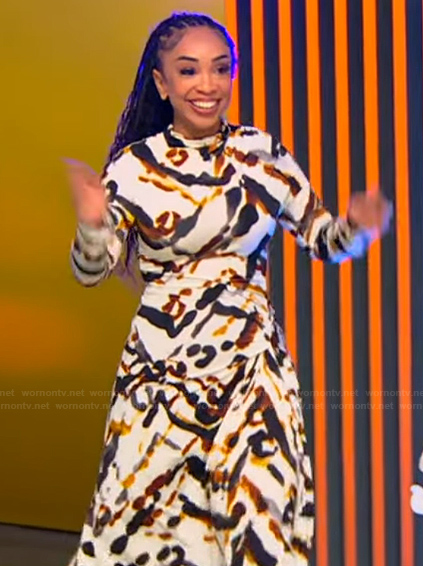 Ashley R. Whitfield’s abstract print dress on Tamron Hall Show
