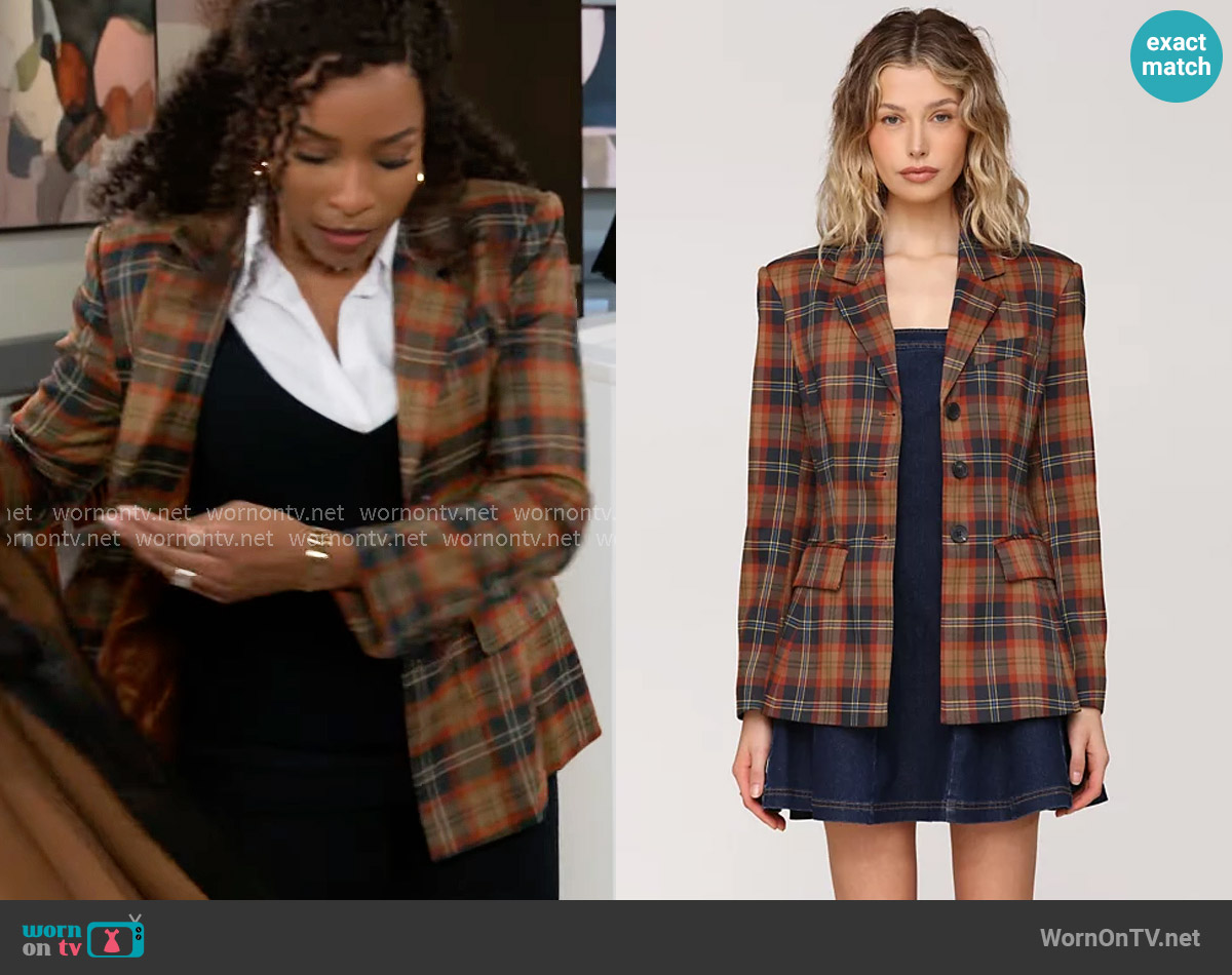 Avec Les Filles Button Front Spread Hourglass Blazer in Autumn Plaid worn by Naomi Hamilton Hawthorne (Arielle Prepetit) on Beyond the Gates