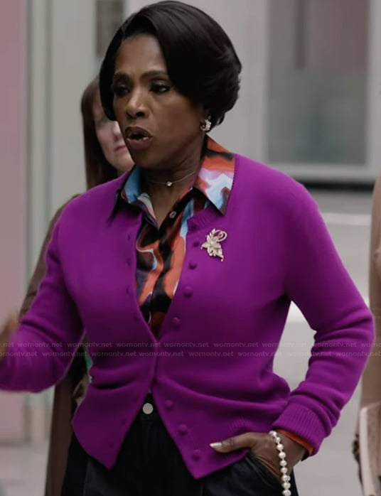 Barbara’s pink cardigan and wide leg pants on Abbott Elementary