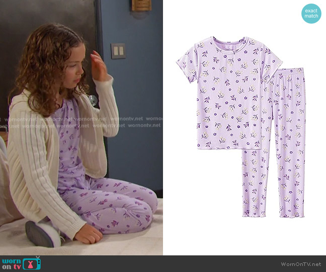 Beezizac Little Girls Pajama Set in Lilac Floral worn by Rachel Black (Alice Halsey) on Days of our Lives