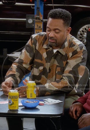 Bennie’s camo print shirt on The Upshaws