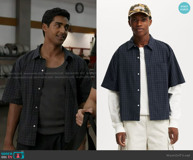 Cotton On Darcy Short Sleeve Shirt in navy grid check worn by Ravi Panikkar (Anirudh Pisharody) on 9-1-1