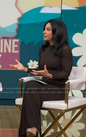 Dr. Tara Narula’s brown ruched maxi dress on Good Morning America