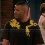 Bernard’s black dragon print tee on The Upshaws