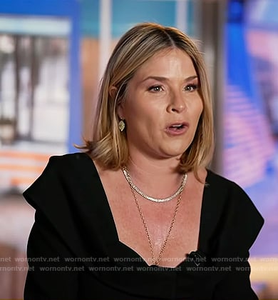 Jenna’s black scoop neck collared top on Today