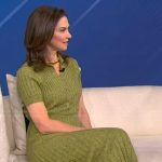 Jennifer Wallace’s green ribbed dress on Tamron Hall Show