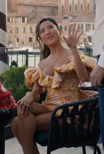 Mindy’s necklace and earring on Emily in Paris