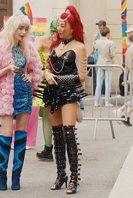 Mindy’s silver earrings on Emily in Paris