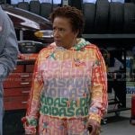 Lucretia’s multicolor print hoodie and sweatpants on The Upshaws