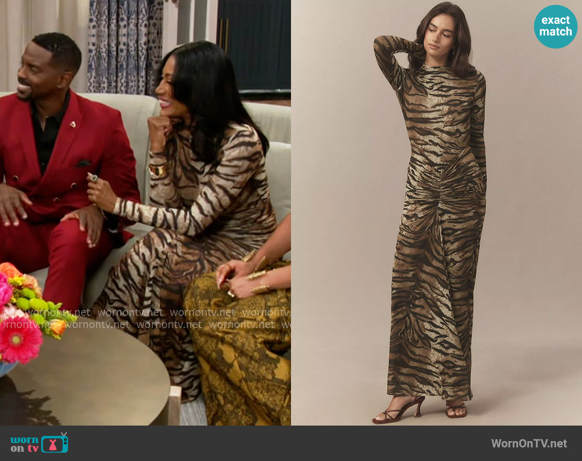 Ronny Kobo Scorpio Mock-Neck Ruched Jersey Maxi Dress worn by Dana 'Leslie' Thomas (Trisha Mann-Grant) on Beyond the Gates