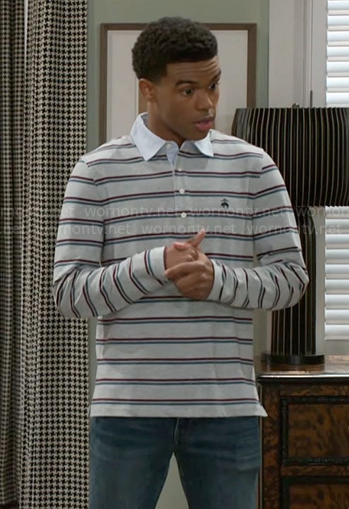 Tyrell’s grey striped polo on Beyond the Gates
