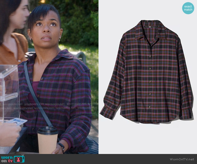Uniqlo Soft Flannel Skipper Check Shirt in 76 Purple worn by Simone Griffith (Alexis Floyd) on Greys Anatomy