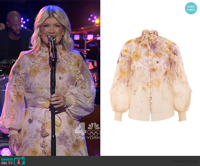 Zimmermann Memento ruffled floral-print blouse worn by Natalie Grant on The Kelly Clarkson Show
