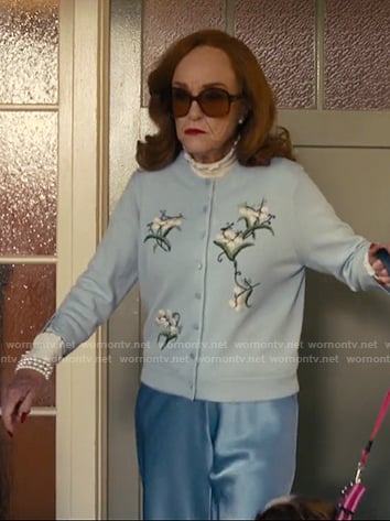 Agnes’s blue floral cardigan on The Burbs