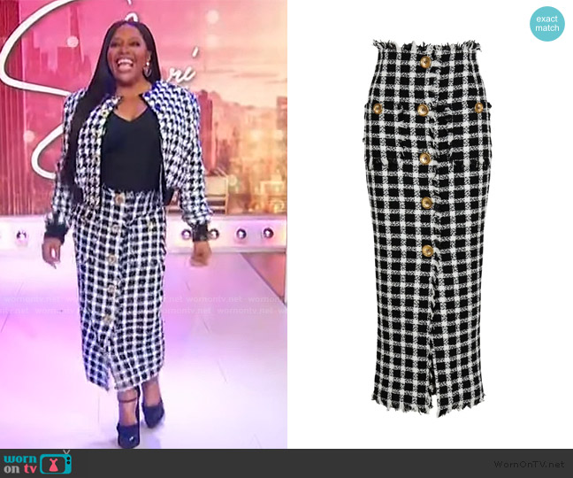 Balmain tweed buttoned skirt worn by Sherri Shepherd on Sherri
