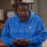 Calvin’s blue Nike hoodie on The Neighborhood