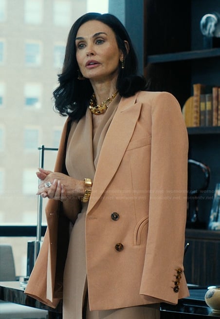 Cami’s brown double breasted blazer on Landman