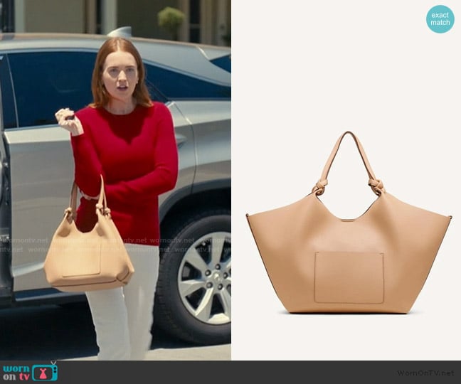 DKNY Paula Commuter Large Tote worn by Lauren (Kathleen Kenny) on The Burbs