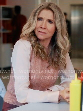 Elliot’s pink cable knit sweater vest on Scrubs
