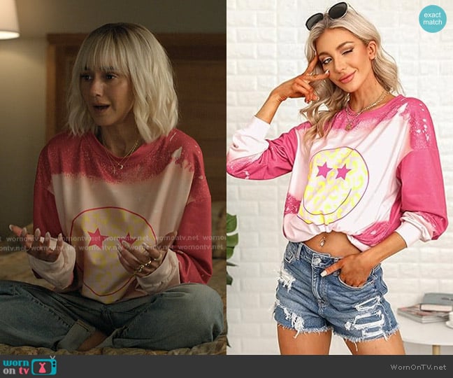 Ezcosplay Long Sleeve Graphic Pullover Top worn by Jeanine Ferrigno (Emmanuelle Chriqui) on The Lincoln Lawyer