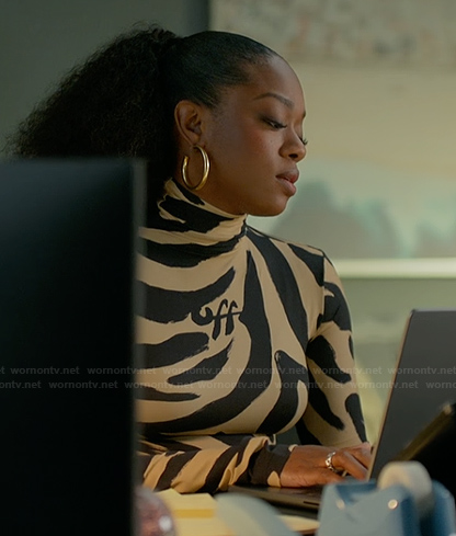 Izzy’s zebra stripe mesh top on The Lincoln Lawyer
