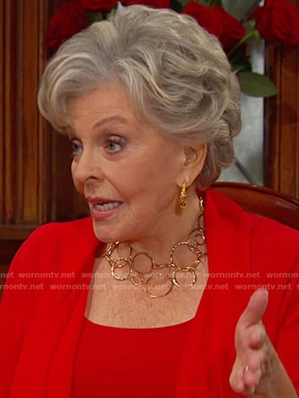 Julie’s gold link necklace on Days of our Lives
