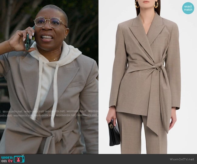 Lafayette 148 NY Stretch Wool Slim Wrap Blazer in Hickory melange worn by Henrietta Wilson (Aisha Hinds) on 9-1-1