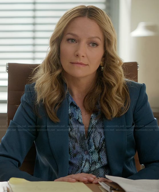 Lorna’s blue snake skin print blouse on The Lincoln Lawyer