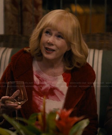 Lynn’s floral print sweatshirt on The Burbs