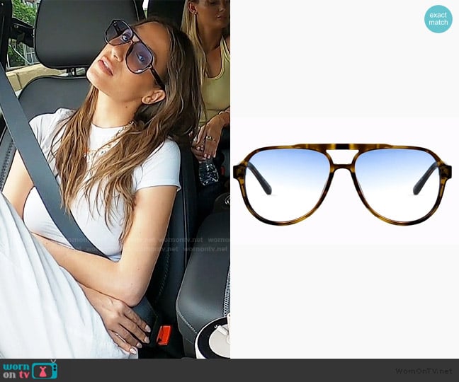 Otra Eyewear Stevie Sunglasses worn by Amanda Batula on Summer House