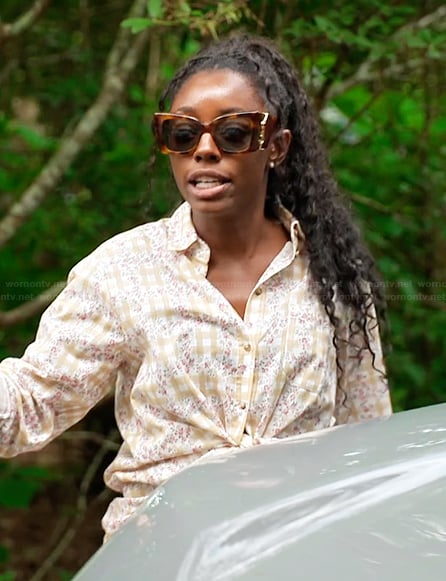 Venita’s floral print shirt on Southern Charm