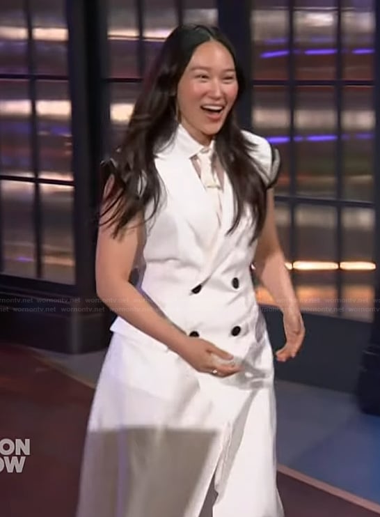 Yerin Ha’s white double breasted dress on The Kelly Clarkson Show
