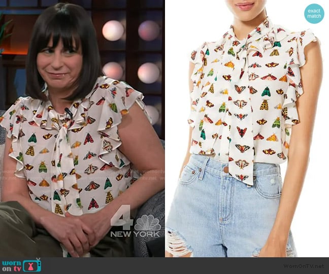Alice + Olivia Robbie Butterfly Print Silk Bow Blouse worn by Amanda Cohen on The Kelly Clarkson Show