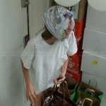 Amanda’s white distressed tee on Summer House