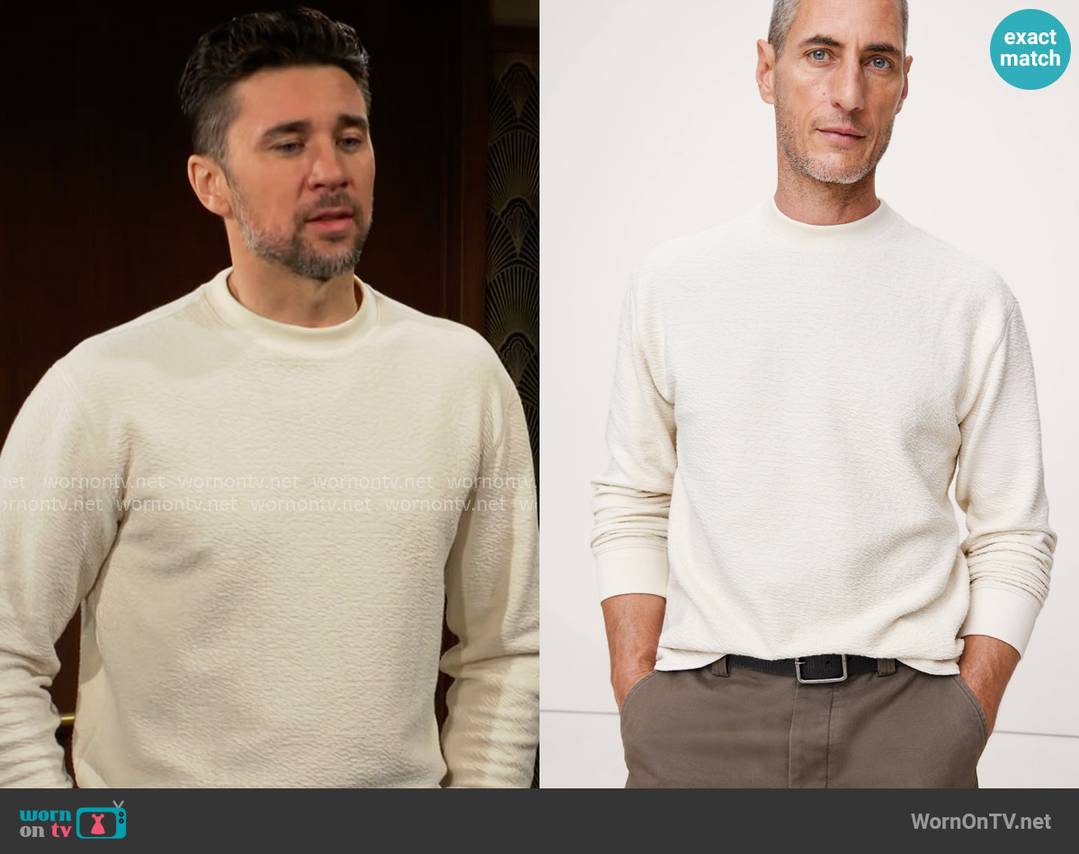 Banana Republic Relaxed Jersey Crew-Neck T-Shirt in Cream White worn by Cane Ashby (Billy Flynn) on The Young and the Restless
