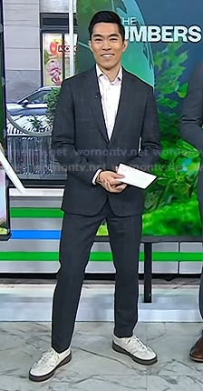 Brian Cheung’s white stripe sneakers on Today