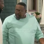Calvin’s mint green sweatshirt on The Neighborhood