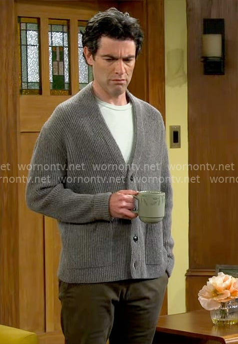 Dave’s grey v-neck cardigan on The Neighborhood