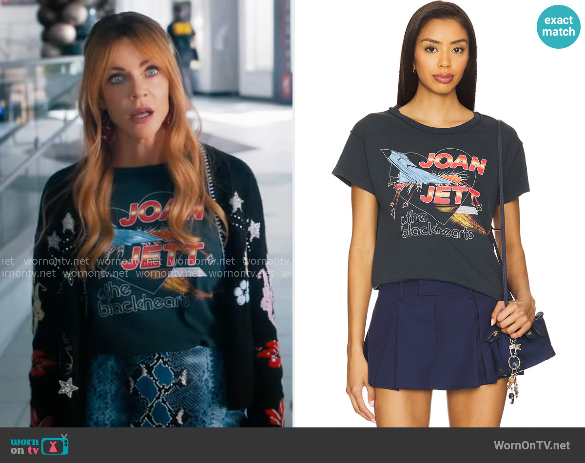 Daydreamer Joan Jett Fighter Reverse Girlfriend Tee worn by Morgan Gillory (Kaitlin Olson) on High Potential