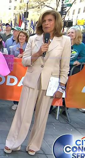Hoda’s beige blazer and wide-leg pants on Today