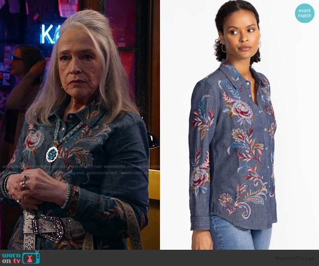 Johnny Was Zipper Back Shirt worn by Madeline Matlock (Kathy Bates) on Matlock