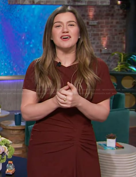Kelly’s burgundy ruched dress on The Kelly Clarkson Show