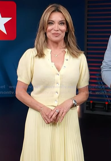 Kit’s yellow cardigan on Access Hollywood