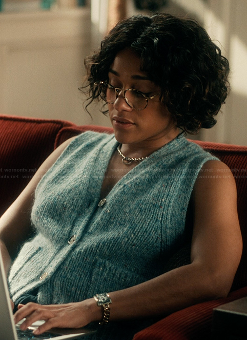 Lucy’s blue knit vest on Scarpetta