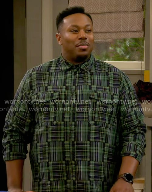 Marty’s green patchwork plaid shirt on The Neighborhood