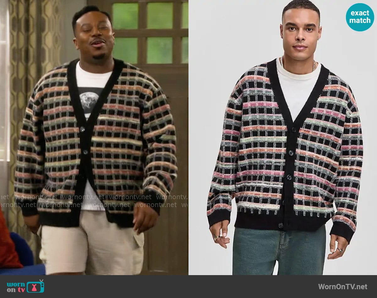 Mode of One Boxy-Fit Plaid V-Neck Cardigan worn by Marty (Marcel Spears) on The Neighborhood