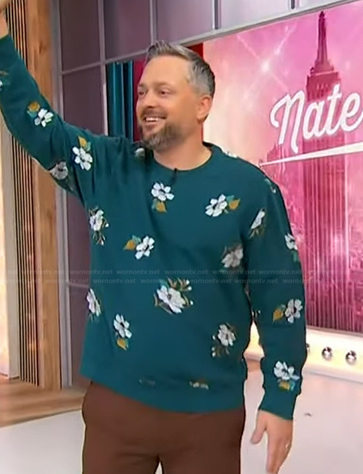 Nate Bargatze’s green floral embroidered sweater on Sherri